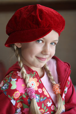 Headshot of actress in the Orange County area.